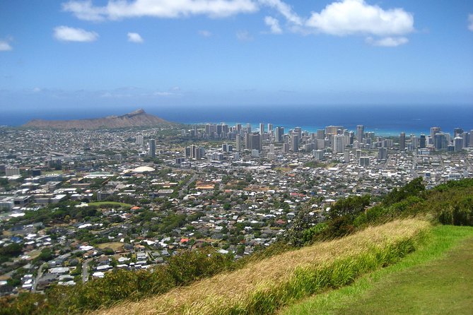 5-Hour Private Customized Luxury Convertible Tour of Oahu's South Shore - Halona Blowhole and the movie cove