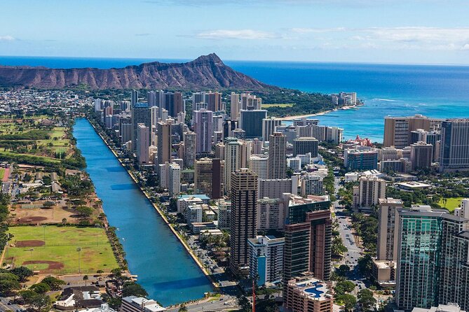 Afternoon Honolulu City Tour - Waikiki, Kalakaua Avenue, and the start of the route