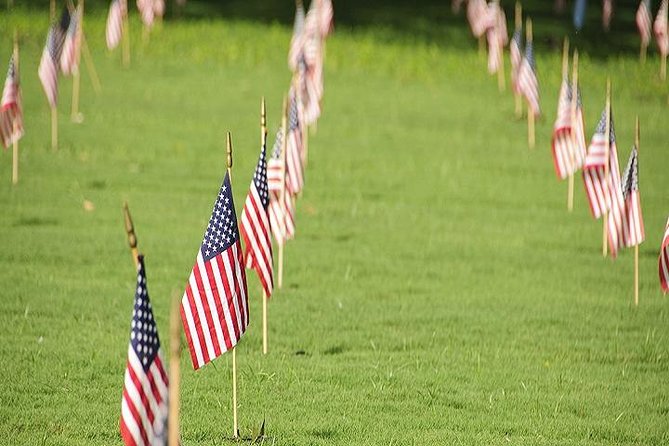 Arizona Memorial Pearl Harbor and Honolulu City Tour from Maui - Guide quality matters more than usual on this route