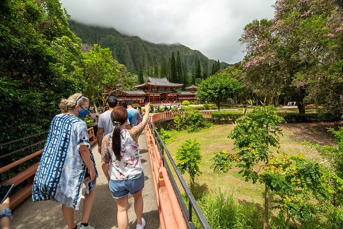 Best Of Oahu: Grand Circle Island Small Group Tour From Waikiki - Valley of the Temples adds a quieter cultural stop