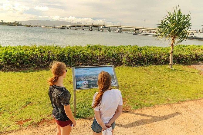 Best of Oahu: Pearl Harbor, Arizona Memorial and the Polynesian Cultural Center - Pearl Harbor sets the tone before breakfast crowds
