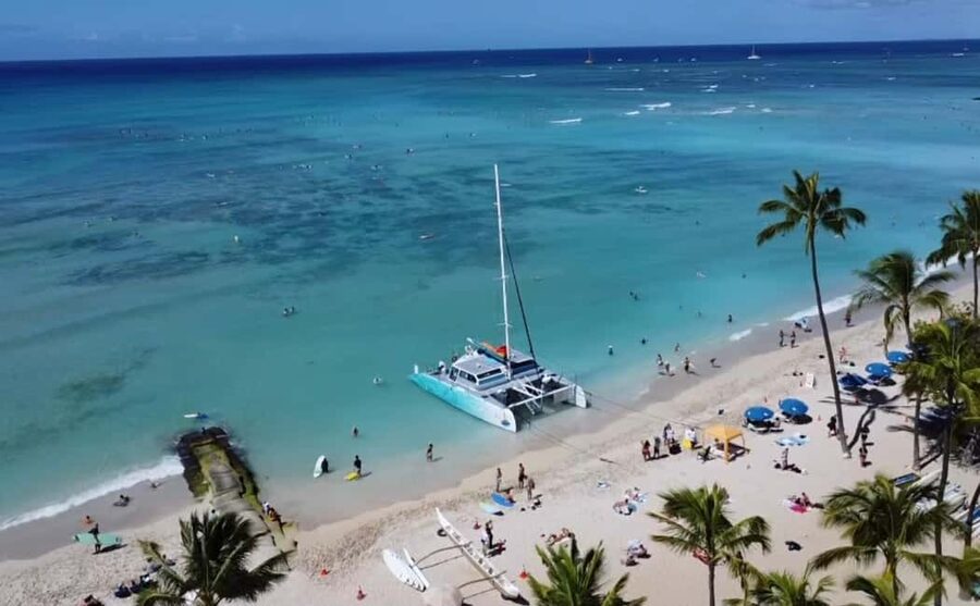 Board from Waikiki Beach: Friday Night Fireworks sail - The fireworks view from the deck