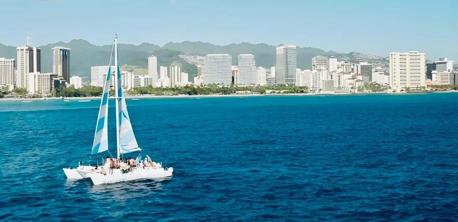 BYOB Weekend Sightseeing Sail towards Diamond Head - Key points at a glance