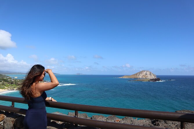 Circle Island Tour with Snorkeling & Turtles - Kualoa and Laie Point deliver quick photo stops