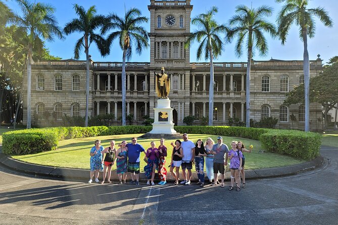 Cruise Ship with Direct "Pier Pick Up" All Fee's Included - Historic Honolulu landmarks may be drive-by stops