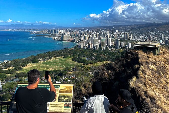 Diamond Head and Manoa Falls Hike and Adventure Tour - Two Oahu hikes, one easy morning plan