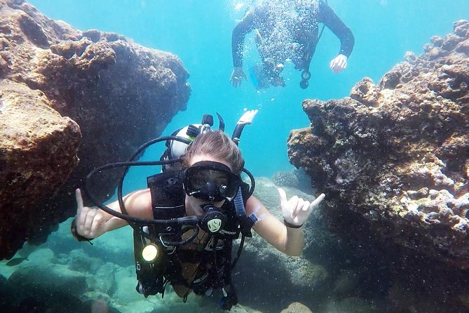 First-Time Scuba Diving in Honolulu + Free Videos - What the Honolulu session is really like