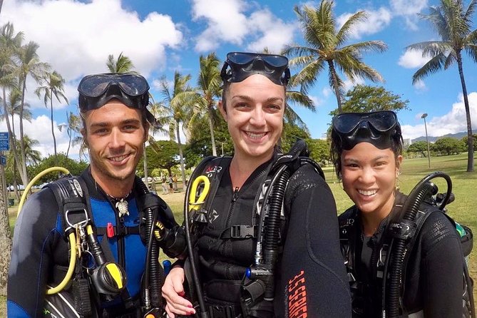First-Time Scuba Diving in Honolulu + Free Videos - Starting at Magic Island Lagoon