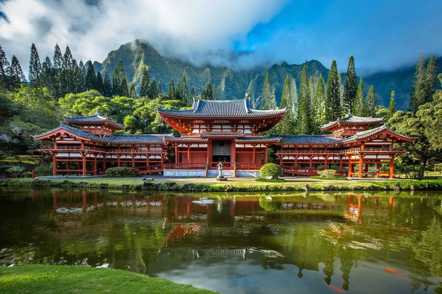 From Waikiki: Circle Island Tour - Byodo-In Temple offers the quietest pause