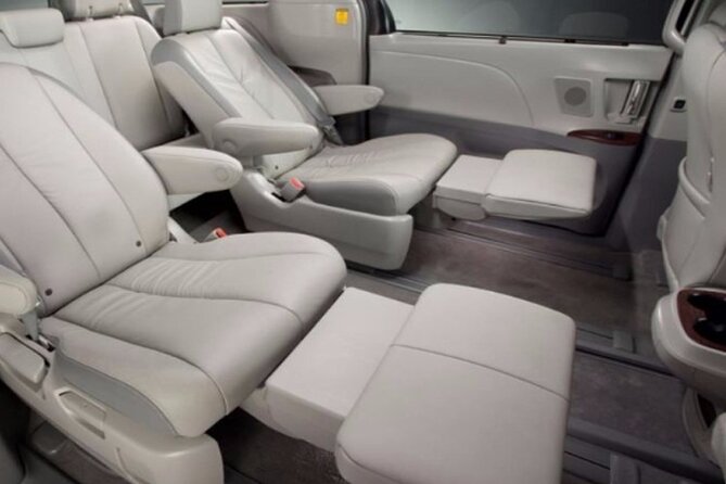 Honolulu Airport & Waikiki Hotels Private Transfer by Minivan (up to 5 people) - The human side of the service