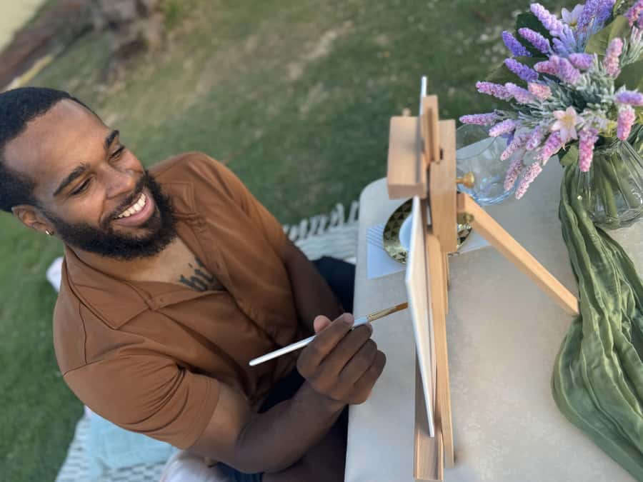 Honolulu: Beachside Luxury Picnic & Paint - Who will enjoy it most