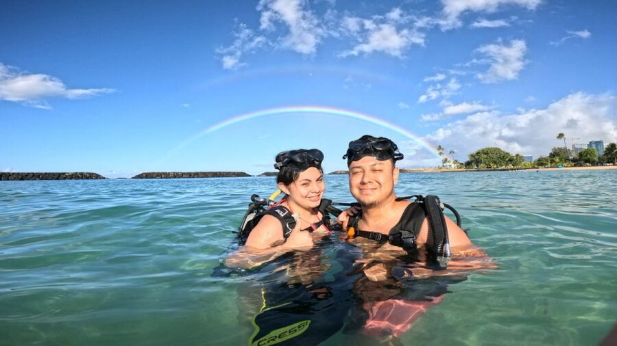 Honolulu: Beginner Scuba Diving Tour With Free Videos - About 20 minutes among Magic Island’s fish