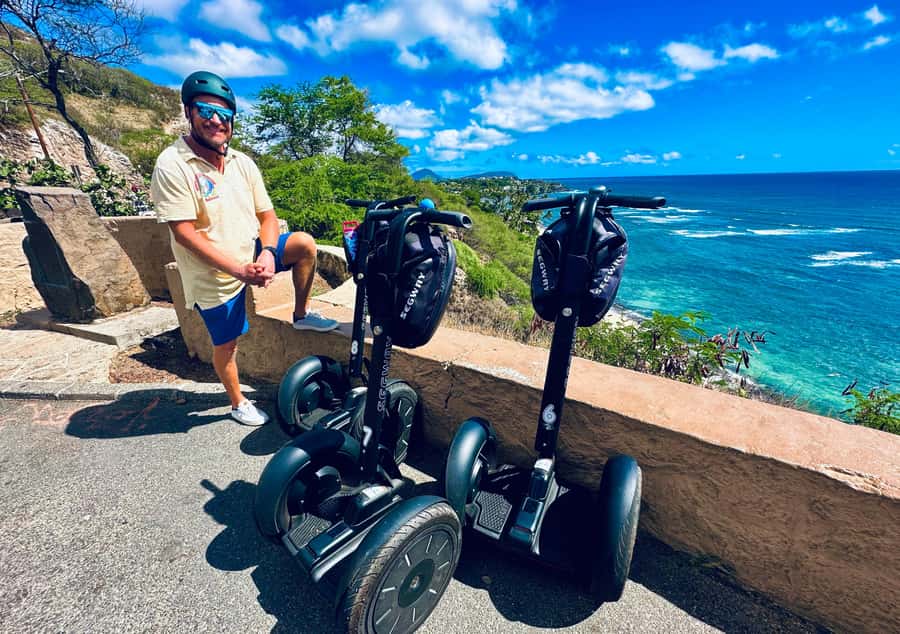 Honolulu: Diamond Head Segway Tour - War Memorial and Coconut Avenue homes