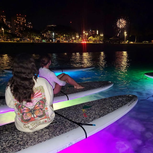 Honolulu: Fireworks Glow and Flow Yoga Class - Watching the Honolulu skyline change at dusk
