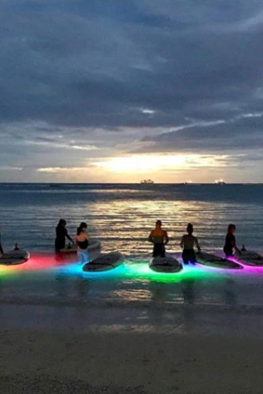 Honolulu: Fireworks Glow and Flow Yoga Class - What the $80 price includes
