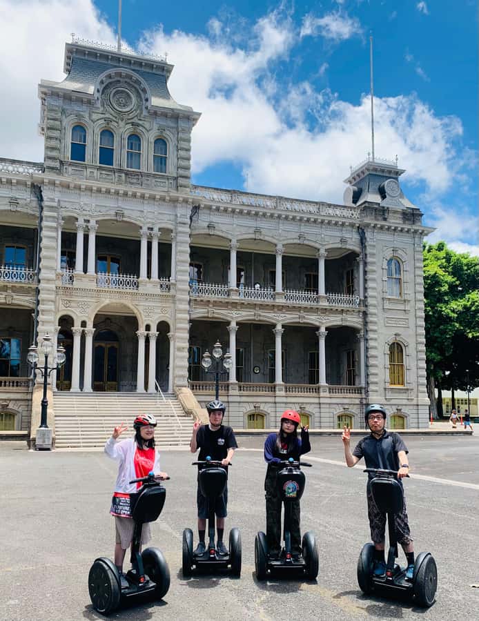 Honolulu: Historic Downtown Segway Tour - War memorials and the move toward Chinatown