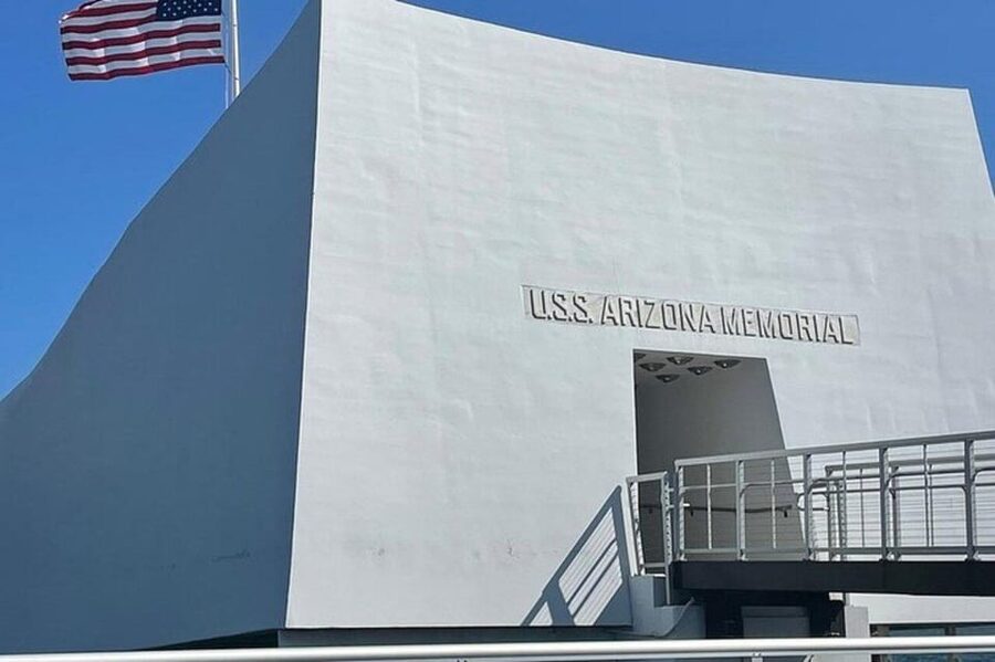 Honolulu: Pearl Harbor USS Arizona Memorial Tour - The emotional side of the visit