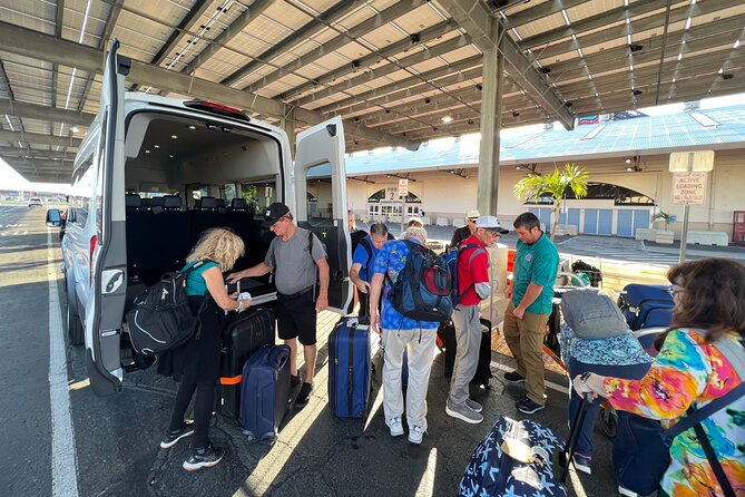 Honolulu Private Transfer: Airport, Port, Hotel (1-12 Passengers) - Communication is the service’s best feature