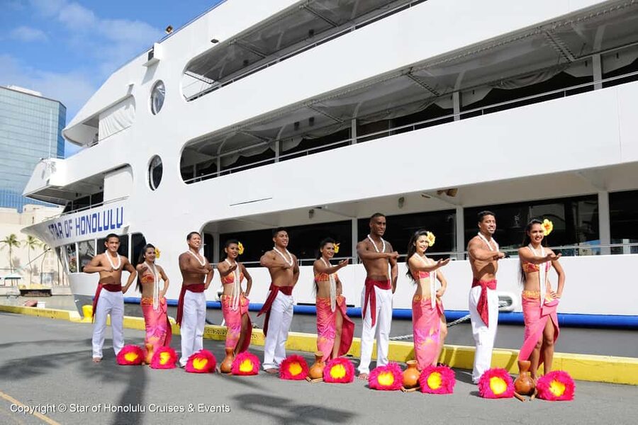 Honolulu: Sunset 5 Course Dinner Cruise with Entertainment - Diamond Head, Waikiki, and the Changing View