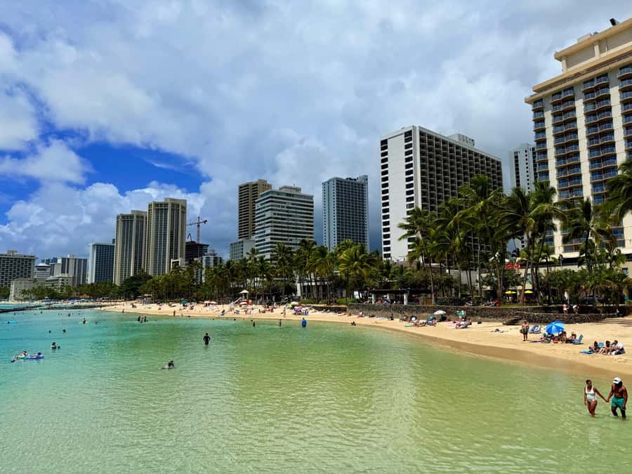 Honolulu: Waikiki Food Tour with Local Guide - What the three hours feel like