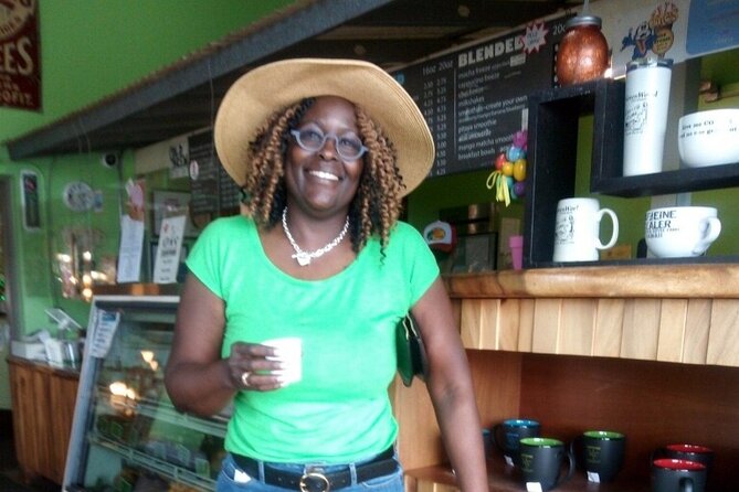 Luxury Oahu Island Tour, Private and Customizable (4 adults max) - Green World Coffee Farms keeps the route local and informal