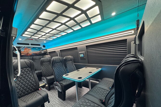 Luxury Sprinter Transfer Airport, Waikiki and Cruise Terminal - The value of $250 for groups up to 13