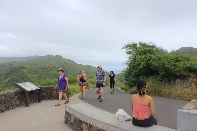 Makapu’u Lighthouse Trail and Shuttle Service - Why this half-day outing works so well