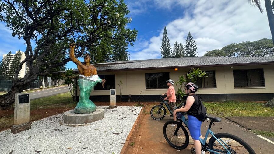 Manoa Falls eBike to Hike - The return to Waikiki
