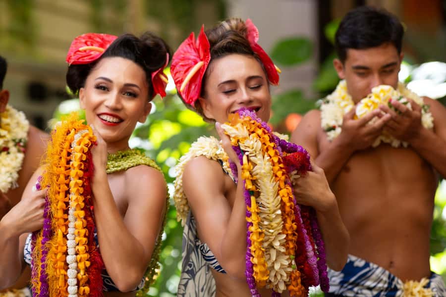 Oʻahu: Nā Lei Aloha Lūʻau & Dinner or Cocktail Show Option - Why the lei story gives this lūʻau a purpose