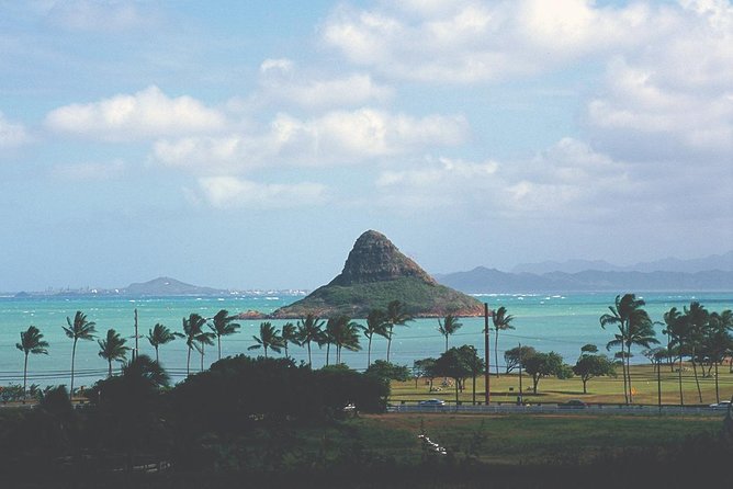 Oahu Deluxe Grand Circle Island Tour - The North Shore and Waimea Bay