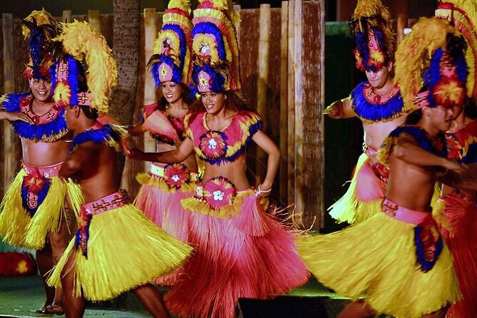 Oahu: Germaine's Luau - The arrival ritual and pre-show activities