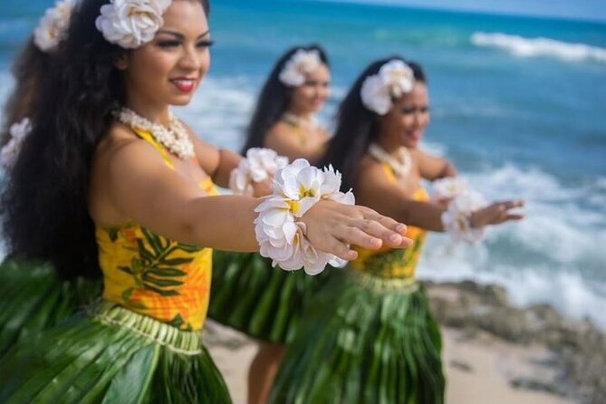 Oahu: Germaine's Luau - Drinks, packages, and the real price