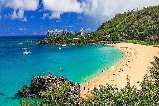 Oahu Grand Circle Island Experience Departing from Kauai - Roadside treats and Chinaman’s Hat
