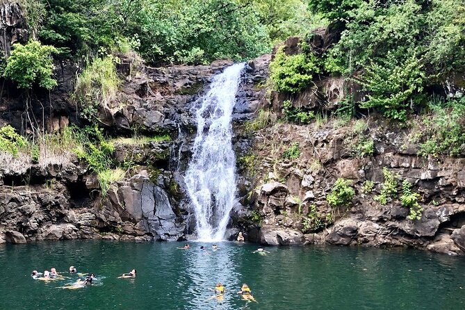 OAHU GRAND CIRCLE Waimea Waterfall, Turtle Beach, North Shore. - Key points at a glance
