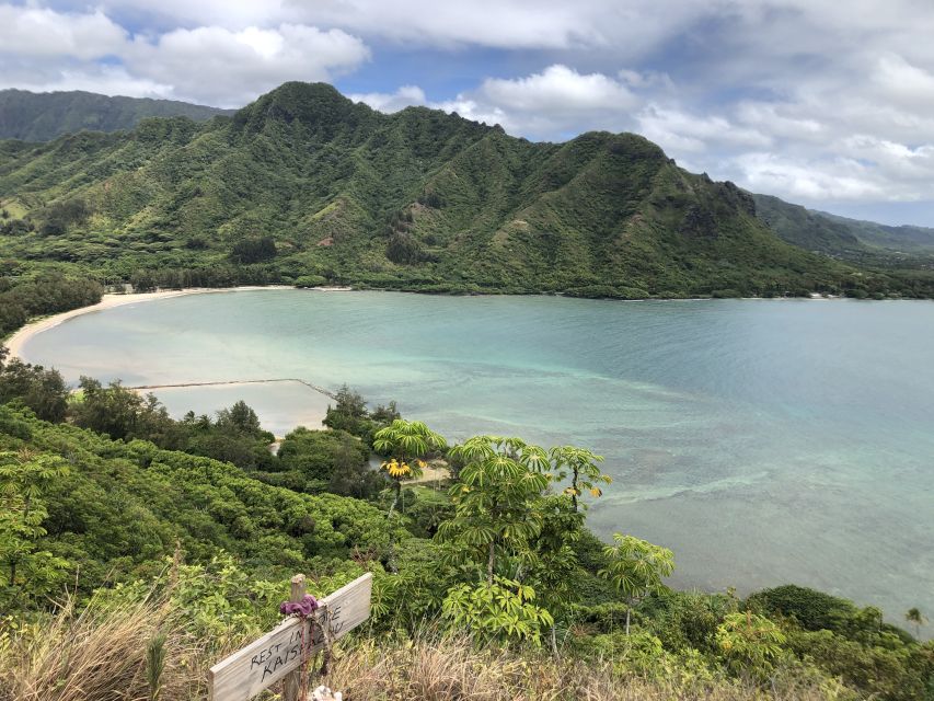 Oahu: Manoa Falls Hike and east side beach day - Key points at a glance