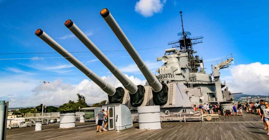 Oahu: Pearl Harbor Battleship Tour - Crossing to the Arizona Memorial