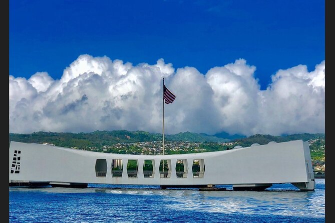Oahu: Pearl Harbor USS Arizona Memorial Tour - Punchbowl and central Honolulu