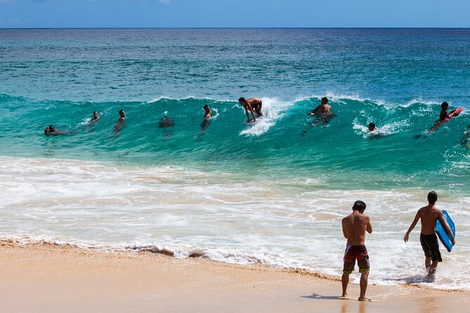 Oahu's Ultimate Grand Circle Island Tour with Snorkeling and More - Snorkeling at Haleiwa Beach Park