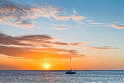 Sunset sailing in small intimate groups