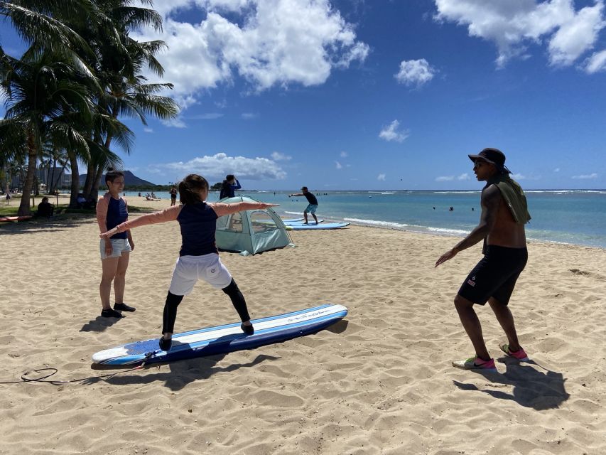 Oahu: Surf Lesson - Starting at Ala Moana Beach Park