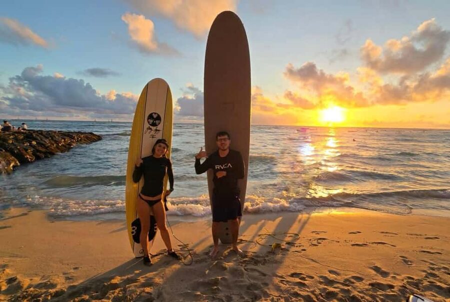 Oahu: Waikiki Beginner Private Surf Lesson- Female Guide - Meeting Ali at Duke Kahanamoku’s statue