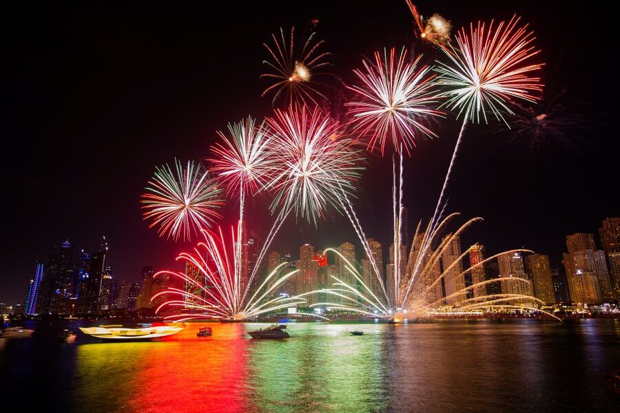 Oahu: Waikiki Fireworks Boat Cruise from Oahu - Why this cruise is a smart fireworks option