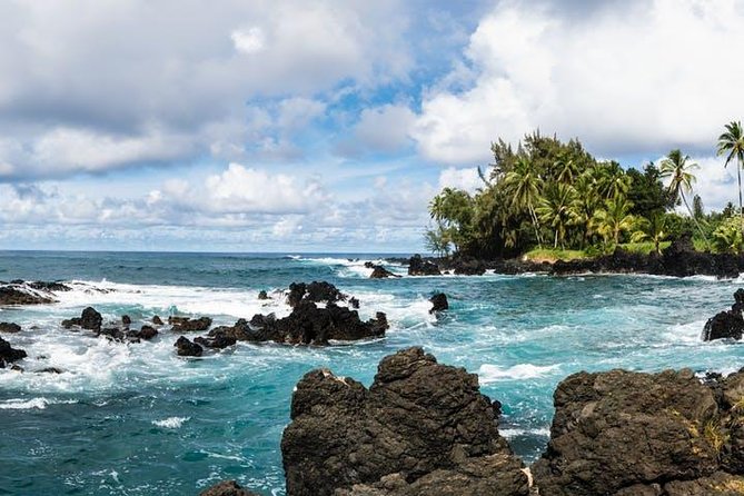 One Day Heavenly Hana Tour: Island Hopping from Oahu to Maui - The long morning before Hana