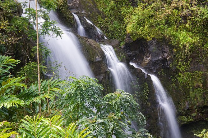 One Day Heavenly Hana Tour: Island Hopping from Oahu to Maui - Wai’anapanapa State Park and the black sand beach