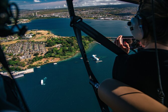 Path to Pali Passage - 30 Min Helicopter Tour - Doors Off or On - Through Nuuanu Pali and back toward Pearl Harbor