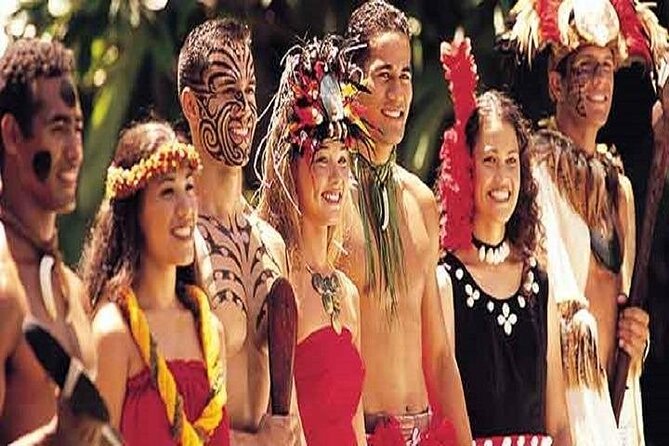 Pearl Harbor, Dole Plantation, Polynesian Center from Waikiki - Who should book this Oahu tour?