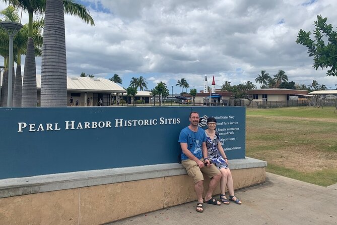 Pearl Harbor [Early Access], USS Arizona & Historic Honolulu Tour - Taking the Navy boat to the USS Arizona