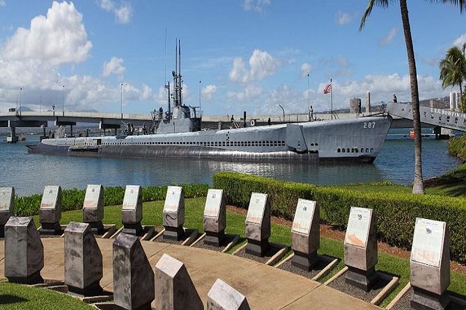 Pearl Harbor & Mini Circle Island Departing Big Island - Dole Plantation before returning to Waikiki