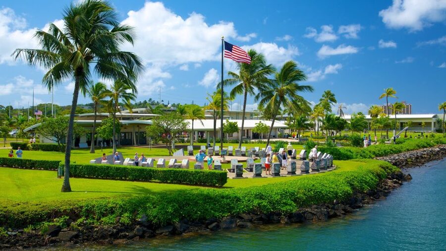 Pearl Harbor Passport "A Complete Experience" - Getting oriented at the Pearl Harbor Visitor Center