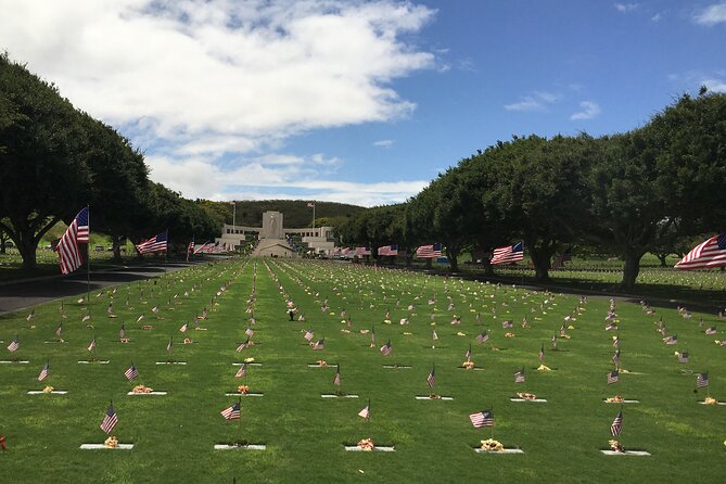 Pearl Harbor, USS Arizona Memorial & Honolulu City Tour - Adding the Aviation Museum and Hangar 79